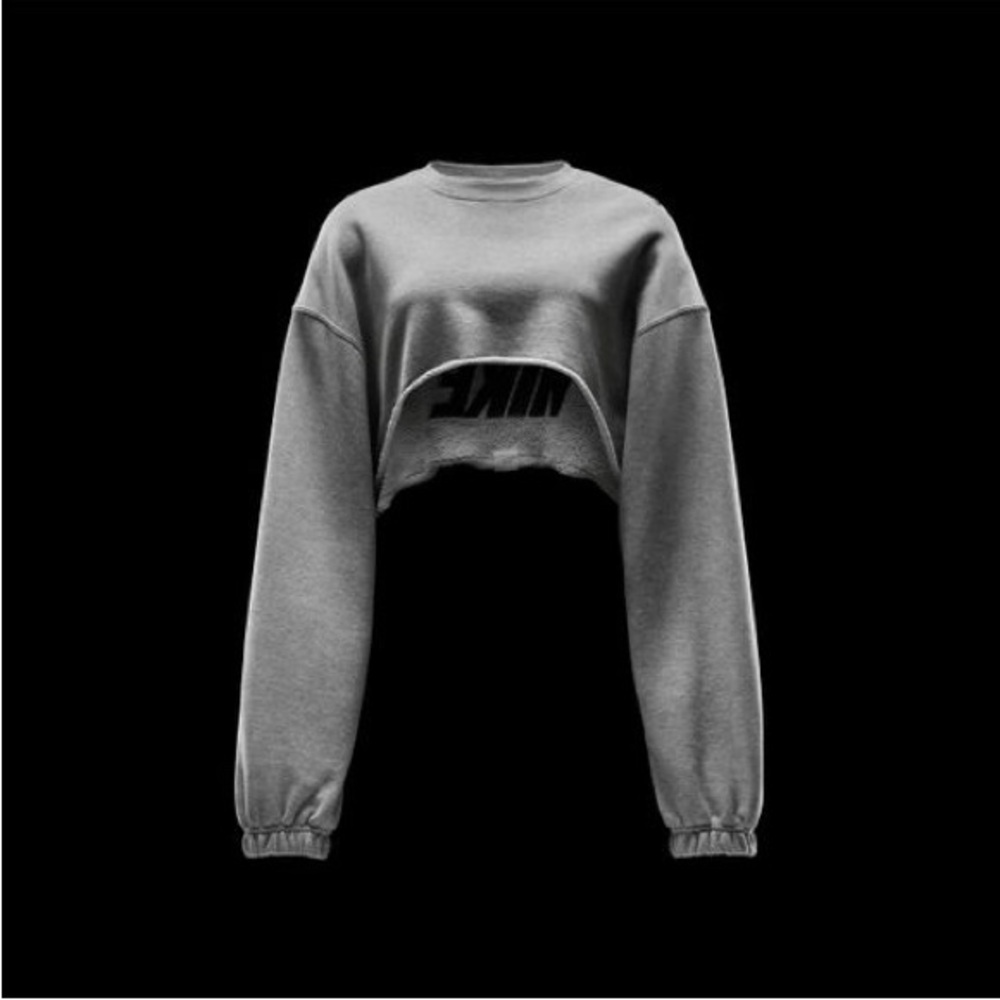 Nike Women's Gray Crop Top/Shrug